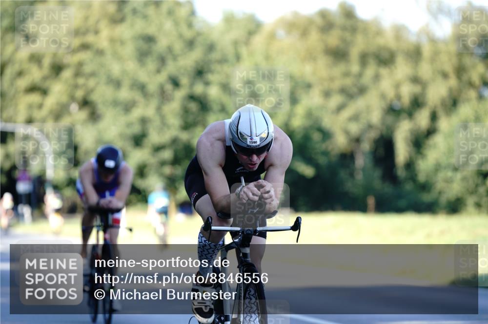 07.09.2025 - 19. Norderstedt Triathlon Michael Burmester http://msf.ph/oto/8846556 07.09.2025 16:10:43 Radfahren 1547, 1590, 1600 meine-sportfotos.de