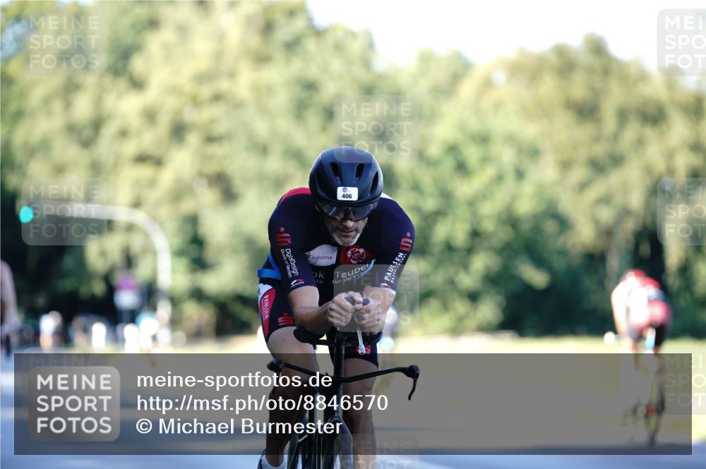 07.09.2025 - 19. Norderstedt Triathlon Michael Burmester http://msf.ph/oto/8846570 07.09.2025 16:10:47 Radfahren 406, 1575, 1600 meine-sportfotos.de