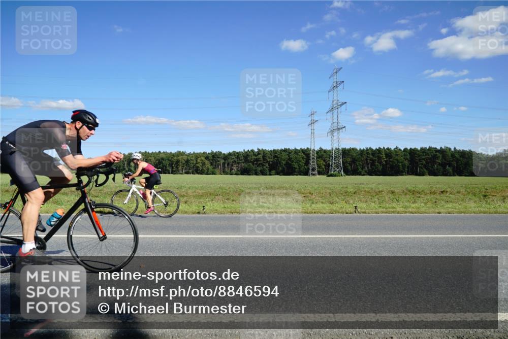 07.09.2025 - 19. Norderstedt Triathlon Michael Burmester http://msf.ph/oto/8846594 07.09.2025 15:13:24 Radfahren 478, 950 meine-sportfotos.de