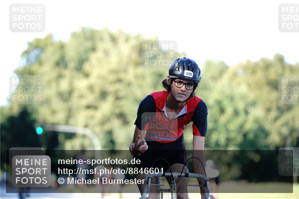 07.09.2025 - 19. Norderstedt Triathlon Michael Burmester http://msf.ph/oto/8846601 07.09.2025 16:10:53 Radfahren 1522, 1585 meine-sportfotos.de