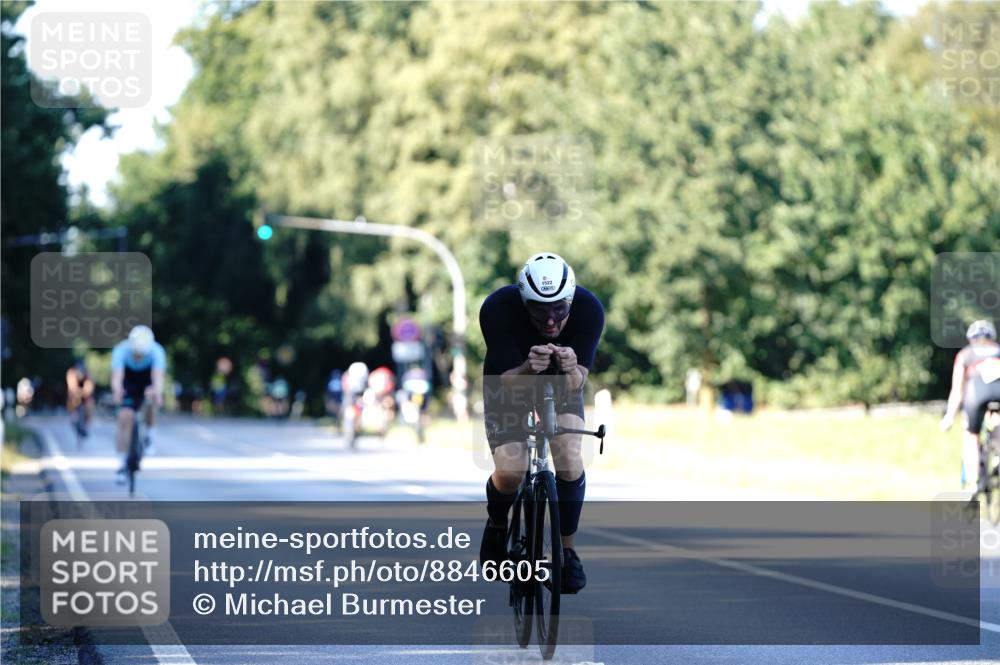 07.09.2025 - 19. Norderstedt Triathlon Michael Burmester http://msf.ph/oto/8846605 07.09.2025 16:10:55 Radfahren 1522, 1585 meine-sportfotos.de