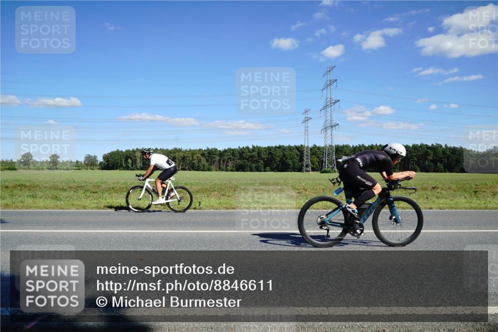 07.09.2025 - 19. Norderstedt Triathlon Michael Burmester http://msf.ph/oto/8846611 07.09.2025 15:13:33 Radfahren 414, 446, 896, 1414, 1497, 1532 meine-sportfotos.de