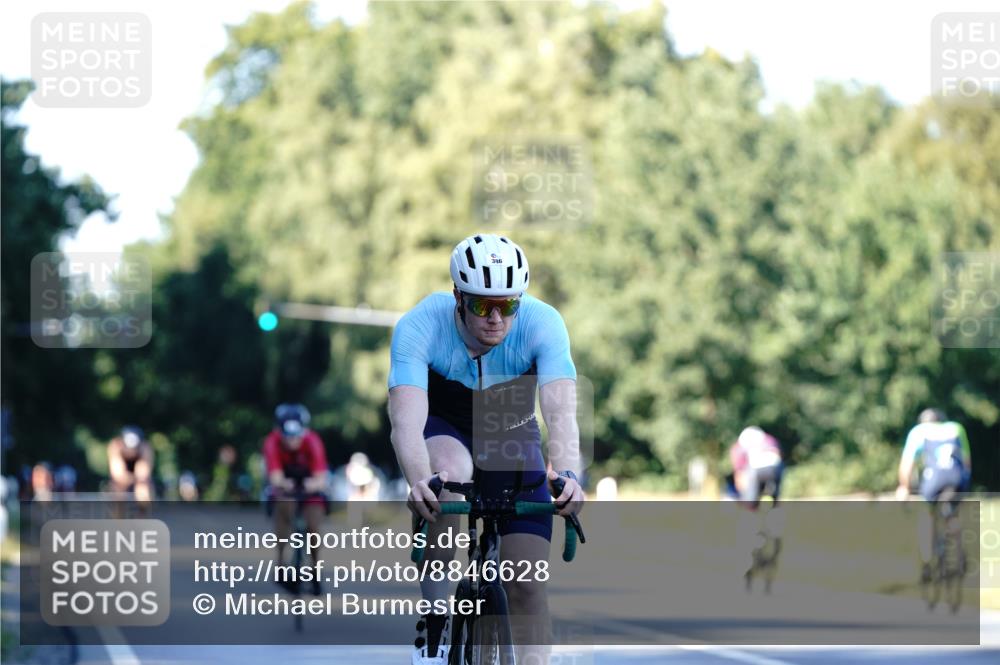 07.09.2025 - 19. Norderstedt Triathlon Michael Burmester http://msf.ph/oto/8846628 07.09.2025 16:10:59 Radfahren 386, 1522 meine-sportfotos.de
