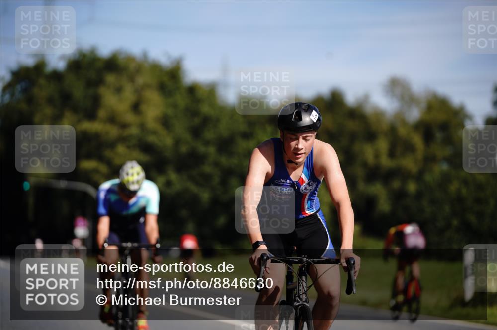 07.09.2025 - 19. Norderstedt Triathlon Michael Burmester http://msf.ph/oto/8846630 07.09.2025 11:19:02 Radfahren 749, 1179, 1208 meine-sportfotos.de