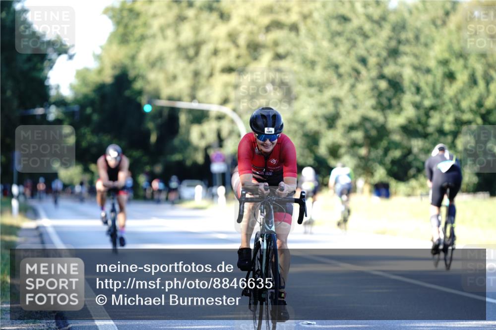 07.09.2025 - 19. Norderstedt Triathlon Michael Burmester http://msf.ph/oto/8846635 07.09.2025 16:11:02 Radfahren 386, 1066, 1405 meine-sportfotos.de