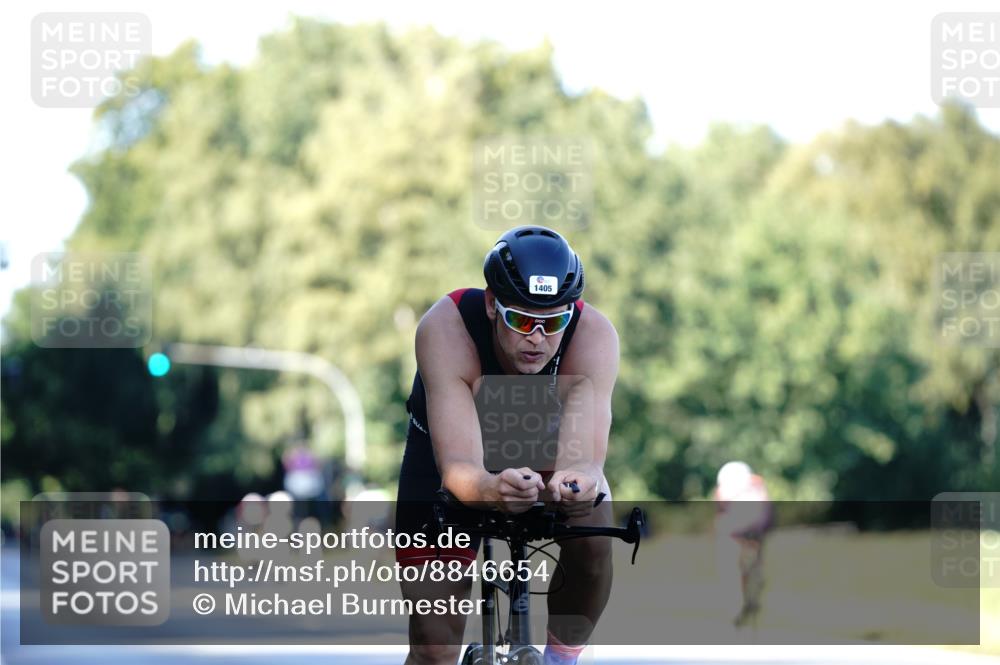 07.09.2025 - 19. Norderstedt Triathlon Michael Burmester http://msf.ph/oto/8846654 07.09.2025 16:11:05 Radfahren 1066, 1405 meine-sportfotos.de