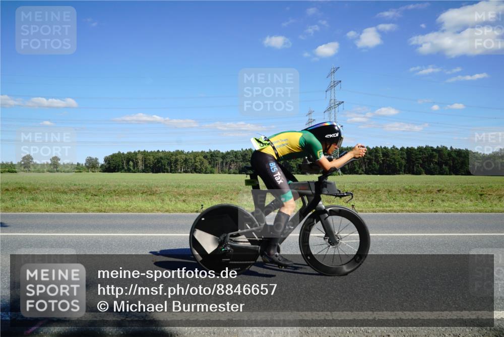 07.09.2025 - 19. Norderstedt Triathlon Michael Burmester http://msf.ph/oto/8846657 07.09.2025 15:14:00 Radfahren 1505 meine-sportfotos.de