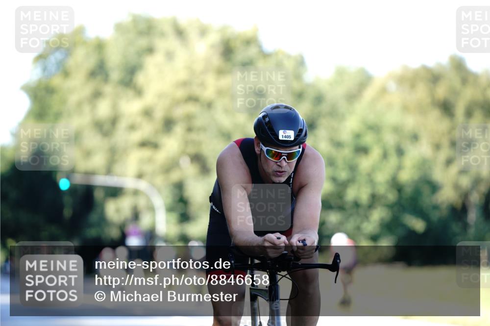 07.09.2025 - 19. Norderstedt Triathlon Michael Burmester http://msf.ph/oto/8846658 07.09.2025 16:11:05 Radfahren 1066, 1405 meine-sportfotos.de
