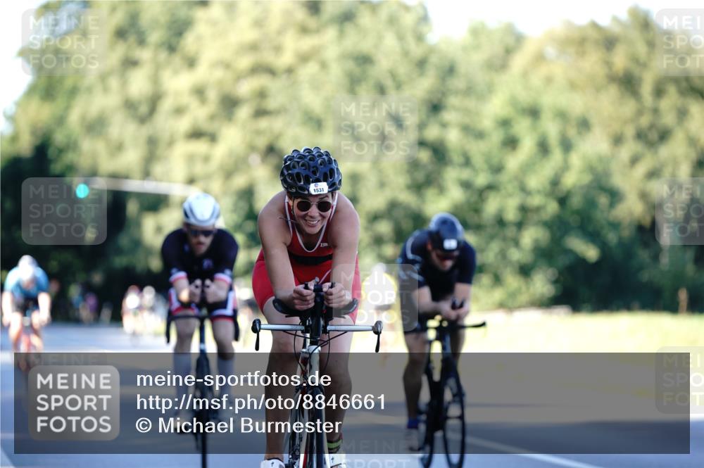 07.09.2025 - 19. Norderstedt Triathlon Michael Burmester http://msf.ph/oto/8846661 07.09.2025 16:11:19 Radfahren 414, 868, 1070, 1531 meine-sportfotos.de