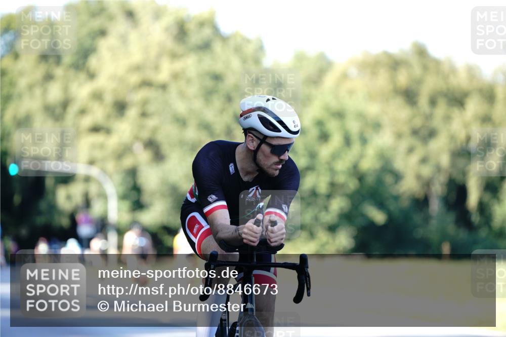 07.09.2025 - 19. Norderstedt Triathlon Michael Burmester http://msf.ph/oto/8846673 07.09.2025 16:11:21 Radfahren 414, 868, 1531 meine-sportfotos.de