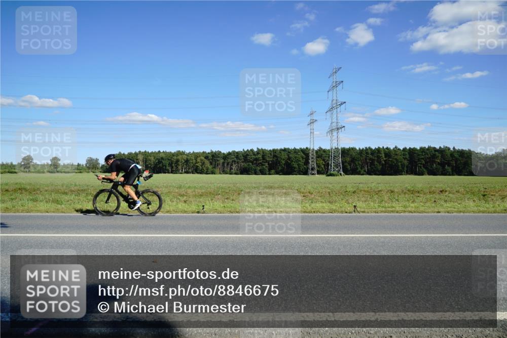 07.09.2025 - 19. Norderstedt Triathlon Michael Burmester http://msf.ph/oto/8846675 07.09.2025 15:14:30 Radfahren 476 meine-sportfotos.de