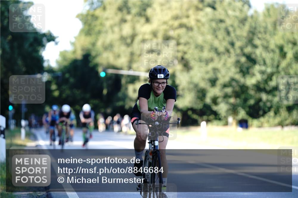 07.09.2025 - 19. Norderstedt Triathlon Michael Burmester http://msf.ph/oto/8846684 07.09.2025 16:11:25 Radfahren 933, 1108 meine-sportfotos.de