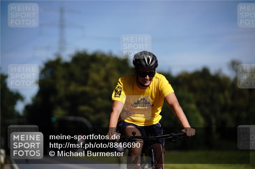 07.09.2025 - 19. Norderstedt Triathlon Michael Burmester http://msf.ph/oto/8846690 07.09.2025 11:19:54 Radfahren 228, 1177 meine-sportfotos.de