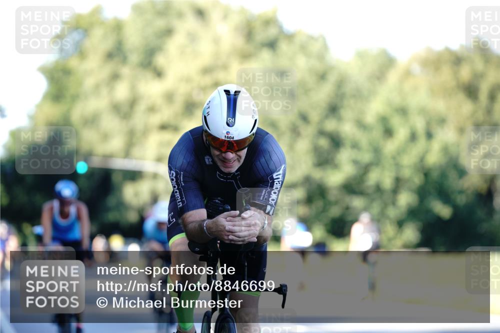 07.09.2025 - 19. Norderstedt Triathlon Michael Burmester http://msf.ph/oto/8846699 07.09.2025 16:11:30 Radfahren 1101, 1423, 1604, 1606 meine-sportfotos.de