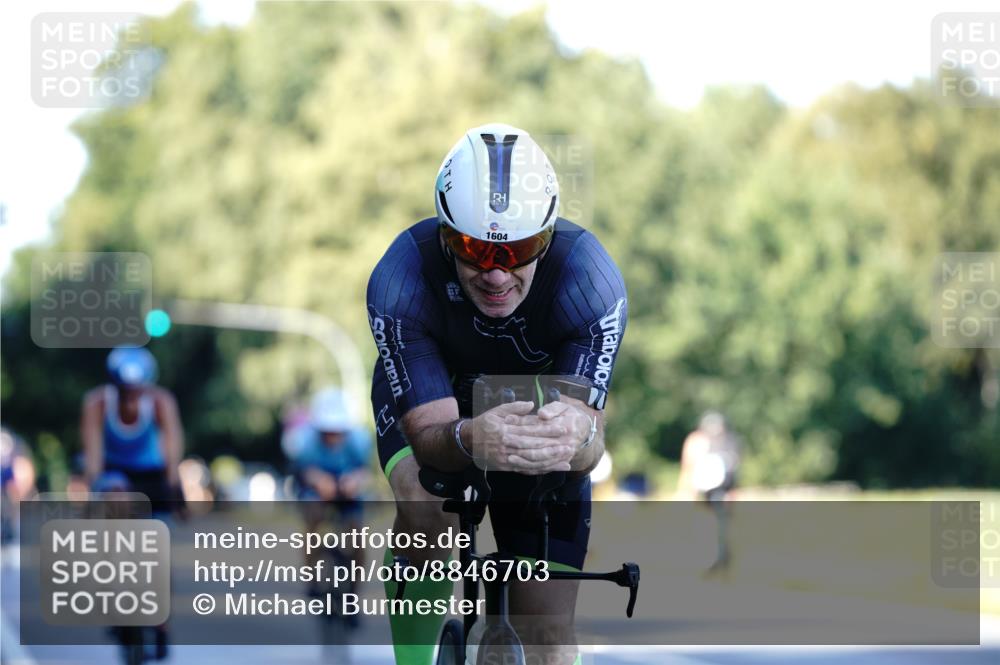 07.09.2025 - 19. Norderstedt Triathlon Michael Burmester http://msf.ph/oto/8846703 07.09.2025 16:11:30 Radfahren 1101, 1423, 1604, 1606 meine-sportfotos.de