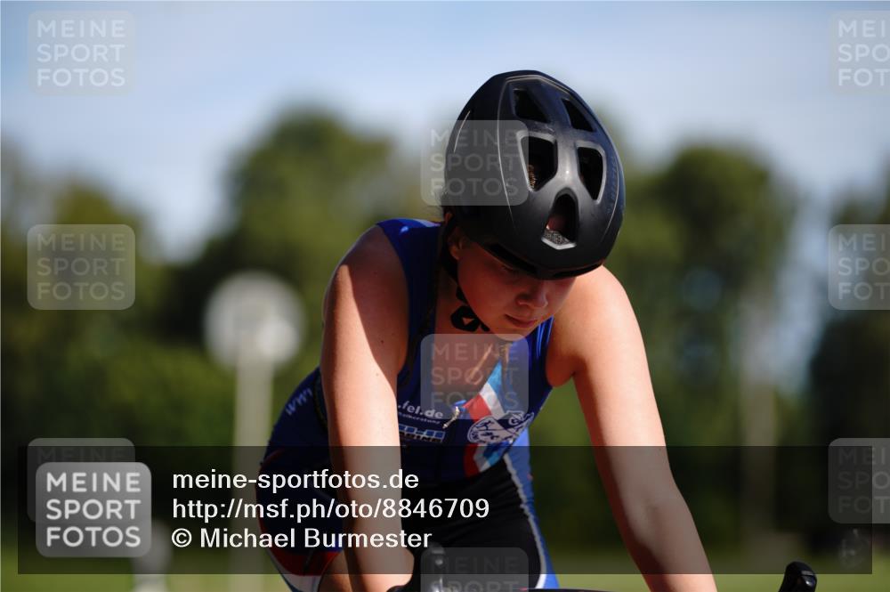 07.09.2025 - 19. Norderstedt Triathlon Michael Burmester http://msf.ph/oto/8846709 07.09.2025 11:20:34 Radfahren 1178 meine-sportfotos.de