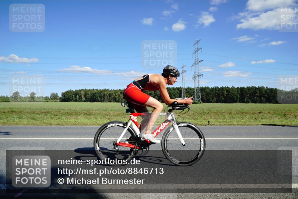 07.09.2025 - 19. Norderstedt Triathlon Michael Burmester http://msf.ph/oto/8846713 07.09.2025 15:14:56 Radfahren 1531, 1538 meine-sportfotos.de