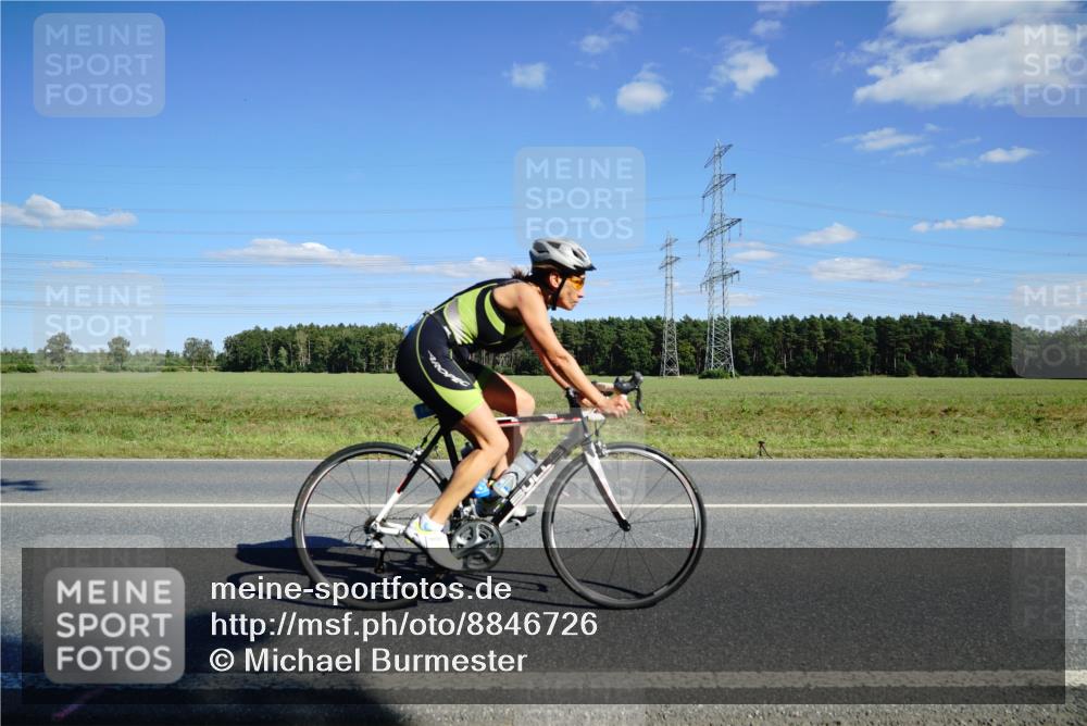 07.09.2025 - 19. Norderstedt Triathlon Michael Burmester http://msf.ph/oto/8846726 07.09.2025 15:15:06 Radfahren 1422 meine-sportfotos.de