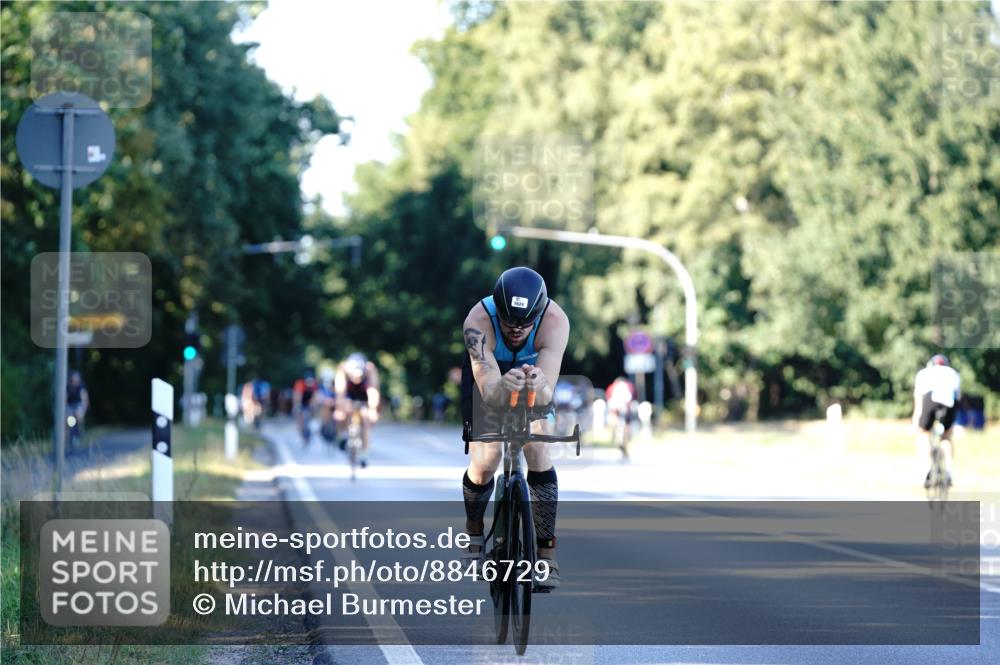 07.09.2025 - 19. Norderstedt Triathlon Michael Burmester http://msf.ph/oto/8846729 07.09.2025 16:11:39 Radfahren 1449, 1624 meine-sportfotos.de