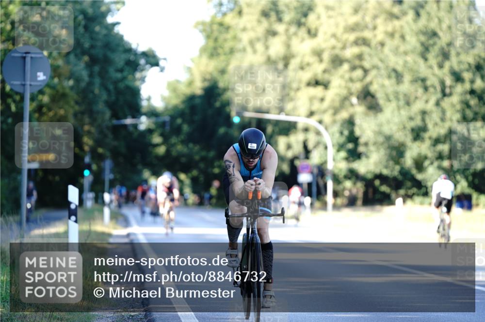 07.09.2025 - 19. Norderstedt Triathlon Michael Burmester http://msf.ph/oto/8846732 07.09.2025 16:11:39 Radfahren 1449, 1624 meine-sportfotos.de