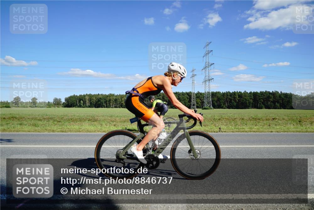 07.09.2025 - 19. Norderstedt Triathlon Michael Burmester http://msf.ph/oto/8846737 07.09.2025 15:15:18 Radfahren 1405, 1434, 1488, 1514 meine-sportfotos.de