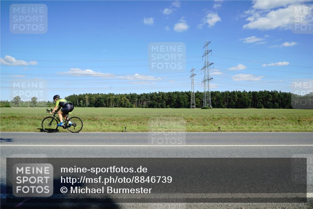 07.09.2025 - 19. Norderstedt Triathlon Michael Burmester http://msf.ph/oto/8846739 07.09.2025 15:15:18 Radfahren 1405, 1434, 1488, 1514 meine-sportfotos.de