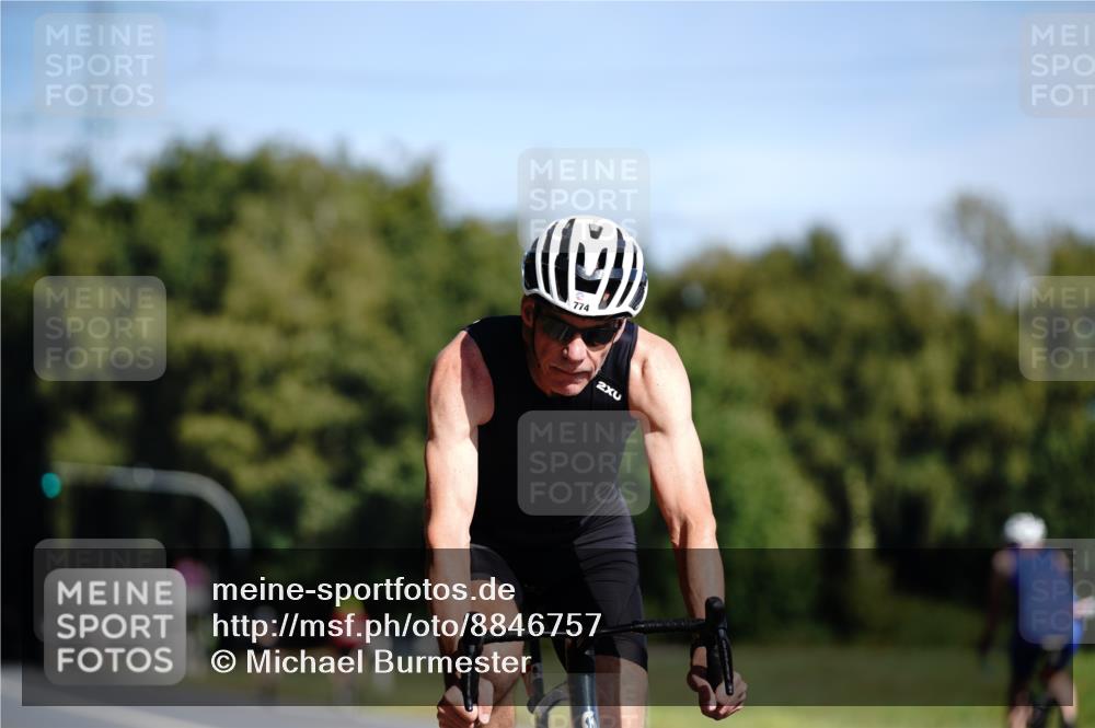 07.09.2025 - 19. Norderstedt Triathlon Michael Burmester http://msf.ph/oto/8846757 07.09.2025 11:21:25 Radfahren 770, 774, 834 meine-sportfotos.de