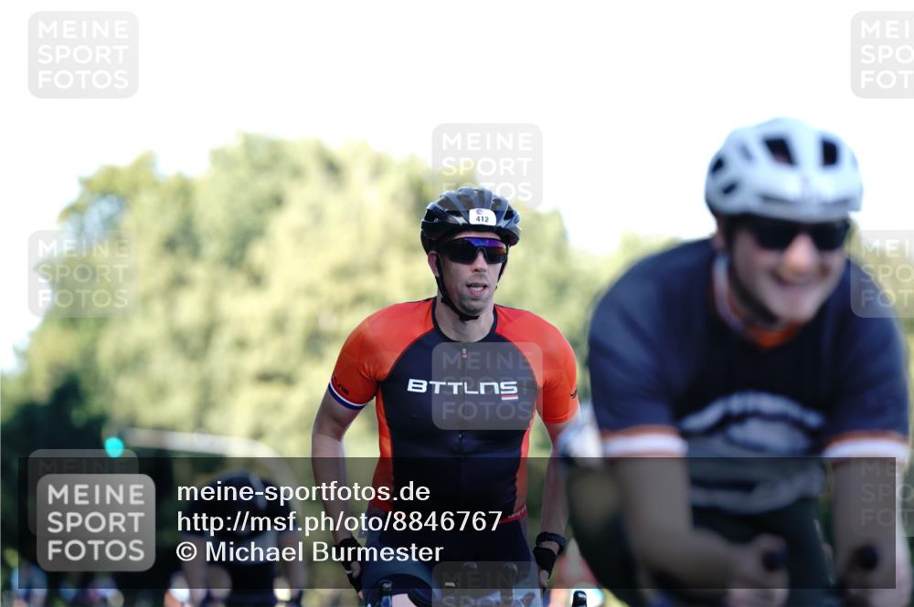 07.09.2025 - 19. Norderstedt Triathlon Michael Burmester http://msf.ph/oto/8846767 07.09.2025 16:11:51 Radfahren 381, 412, 1412, 1419, 1473, 1568 meine-sportfotos.de