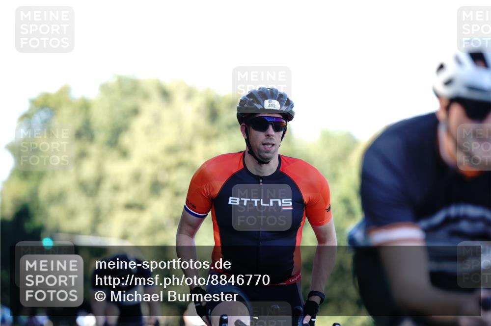 07.09.2025 - 19. Norderstedt Triathlon Michael Burmester http://msf.ph/oto/8846770 07.09.2025 16:11:51 Radfahren 381, 412, 1412, 1419, 1473, 1568 meine-sportfotos.de