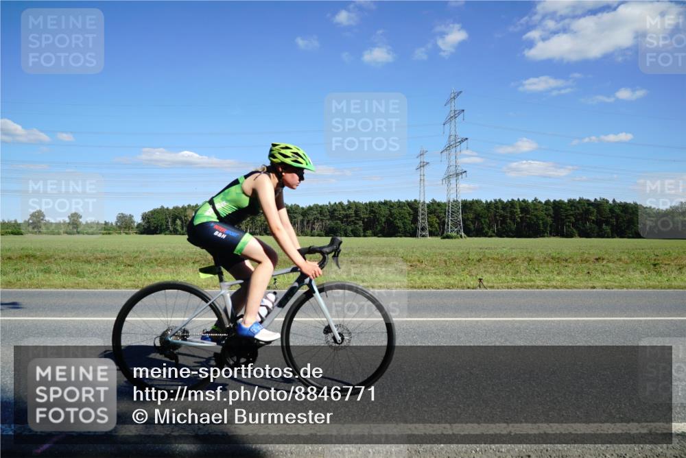 07.09.2025 - 19. Norderstedt Triathlon Michael Burmester http://msf.ph/oto/8846771 07.09.2025 15:15:46 Radfahren 455, 1529 meine-sportfotos.de