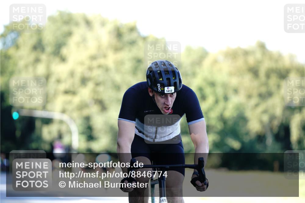 07.09.2025 - 19. Norderstedt Triathlon Michael Burmester http://msf.ph/oto/8846774 07.09.2025 16:11:52 Radfahren 381, 412, 1412, 1419, 1473, 1568 meine-sportfotos.de