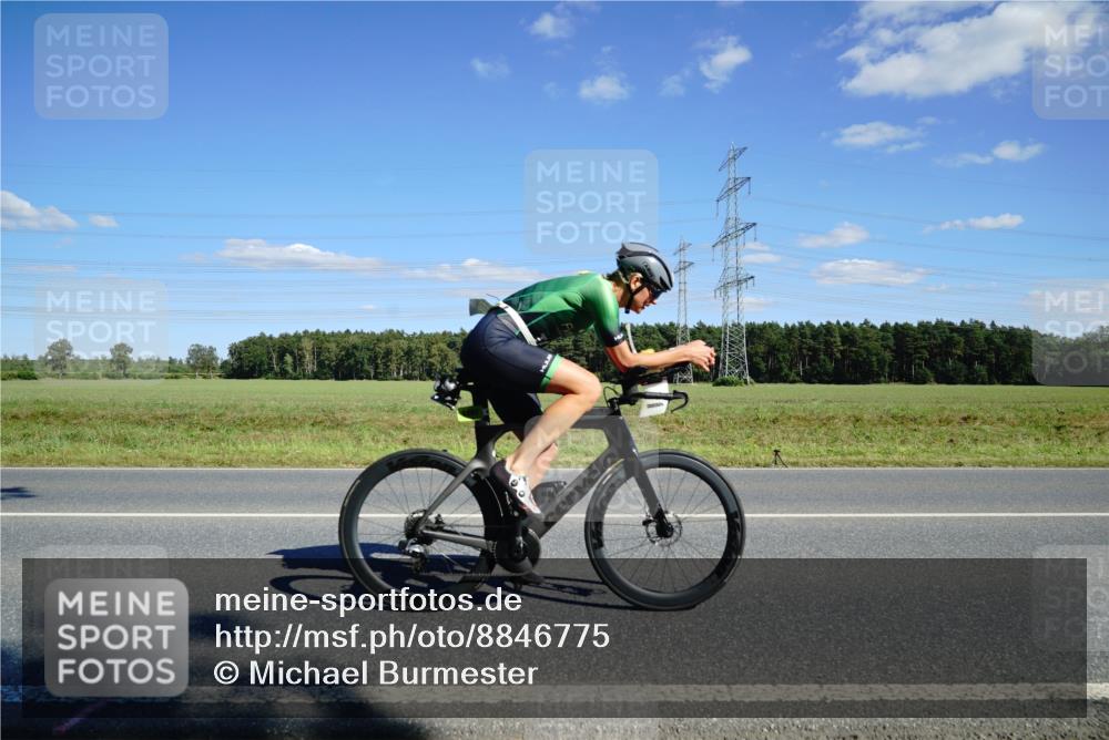 07.09.2025 - 19. Norderstedt Triathlon Michael Burmester http://msf.ph/oto/8846775 07.09.2025 15:15:52 Radfahren 1491 meine-sportfotos.de