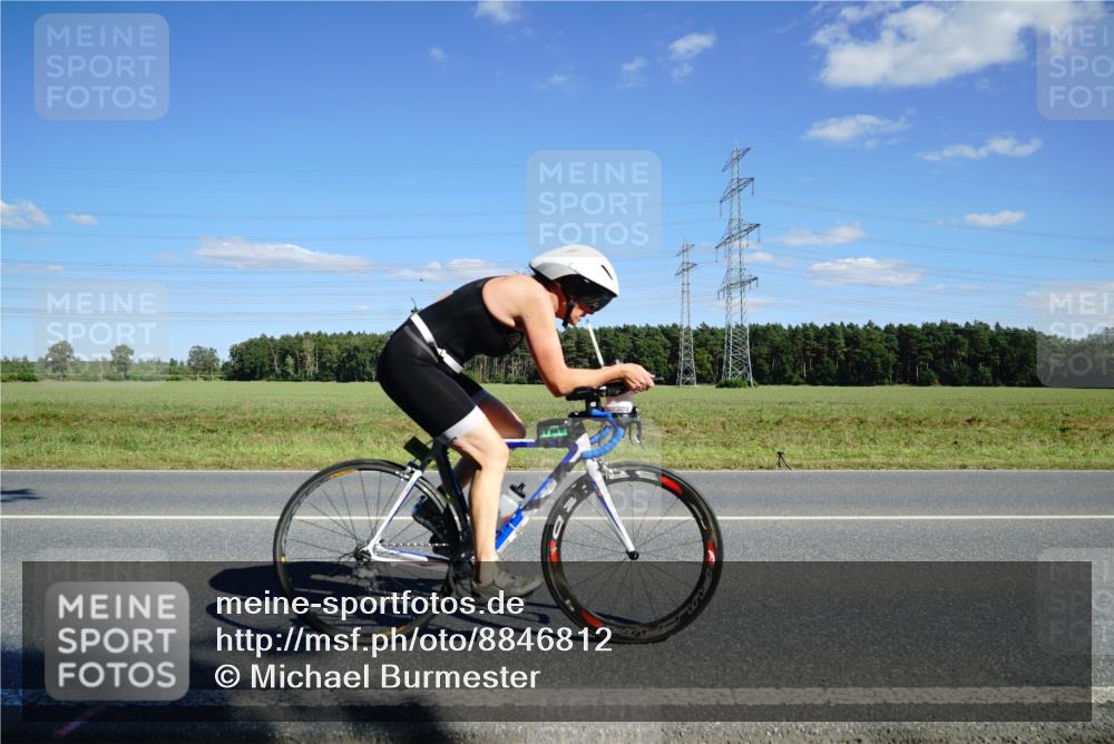 07.09.2025 - 19. Norderstedt Triathlon Michael Burmester http://msf.ph/oto/8846812 07.09.2025 15:16:33 Radfahren 462 meine-sportfotos.de