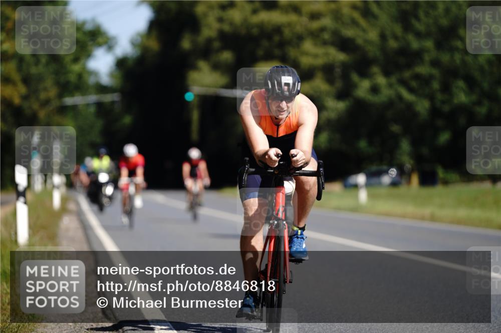 07.09.2025 - 19. Norderstedt Triathlon Michael Burmester http://msf.ph/oto/8846818 07.09.2025 11:22:26 Radfahren 833, 1377 meine-sportfotos.de
