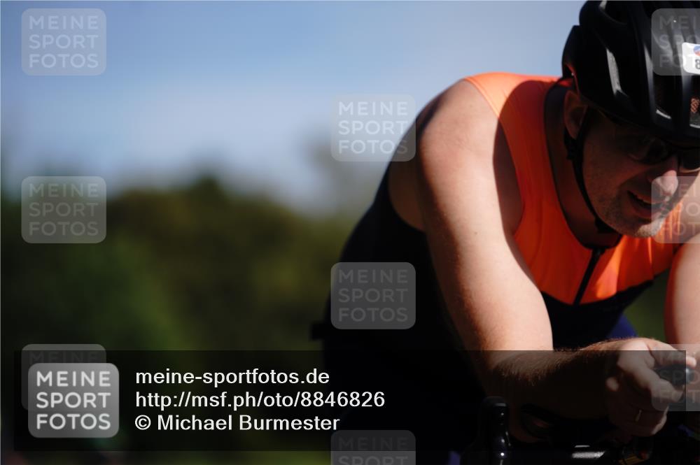 07.09.2025 - 19. Norderstedt Triathlon Michael Burmester http://msf.ph/oto/8846826 07.09.2025 11:22:28 Radfahren 833, 1377 meine-sportfotos.de