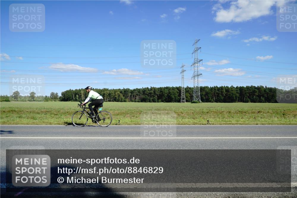 07.09.2025 - 19. Norderstedt Triathlon Michael Burmester http://msf.ph/oto/8846829 07.09.2025 15:16:49 Radfahren 362, 1483 meine-sportfotos.de