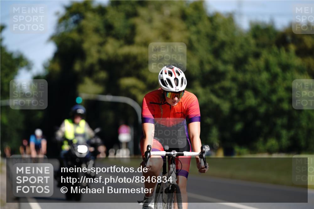 07.09.2025 - 19. Norderstedt Triathlon Michael Burmester http://msf.ph/oto/8846834 07.09.2025 11:22:32 Radfahren 714, 1207 meine-sportfotos.de