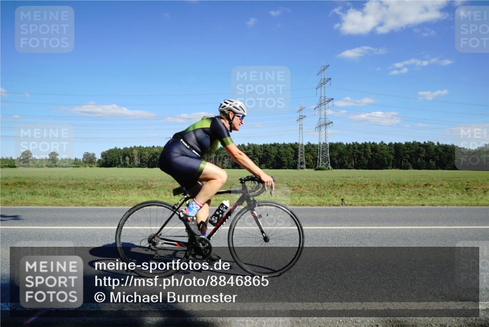 07.09.2025 - 19. Norderstedt Triathlon Michael Burmester http://msf.ph/oto/8846865 07.09.2025 15:17:20 Radfahren 1482, 1545 meine-sportfotos.de