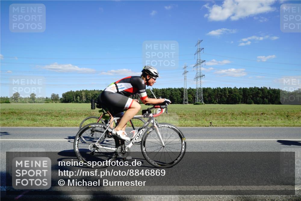 07.09.2025 - 19. Norderstedt Triathlon Michael Burmester http://msf.ph/oto/8846869 07.09.2025 15:17:25 Radfahren 396, 445, 467, 871, 938 meine-sportfotos.de