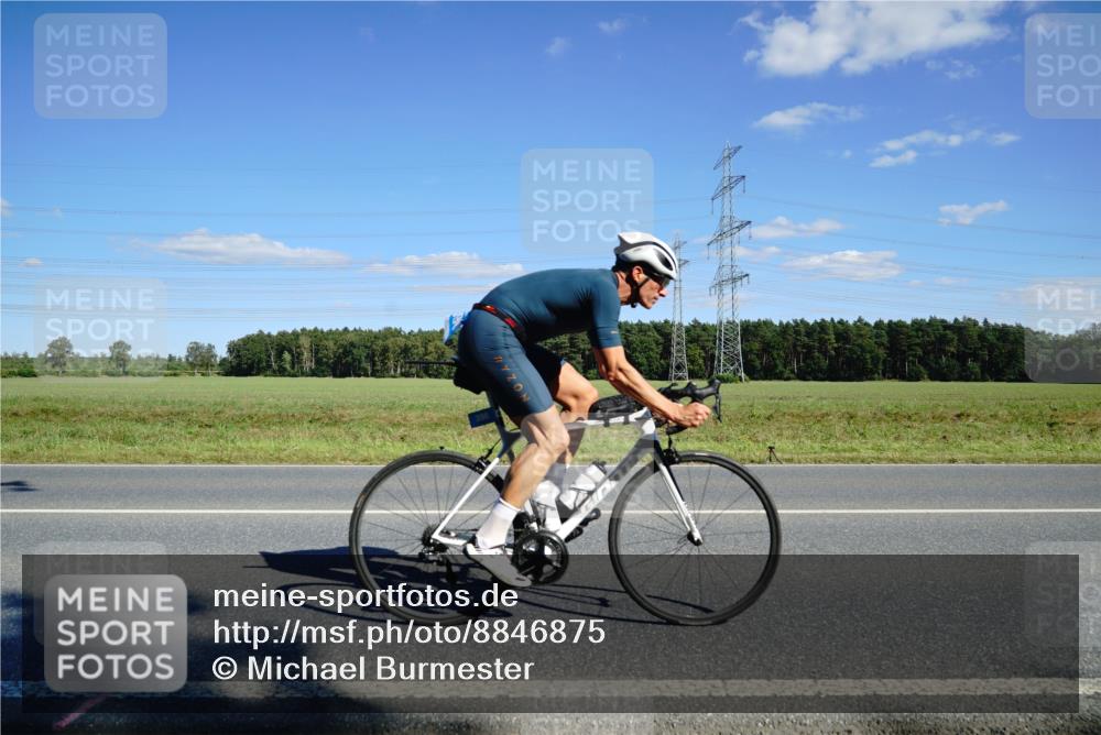 07.09.2025 - 19. Norderstedt Triathlon Michael Burmester http://msf.ph/oto/8846875 07.09.2025 15:17:28 Radfahren 396, 407, 445, 448, 467, 871, 938 meine-sportfotos.de