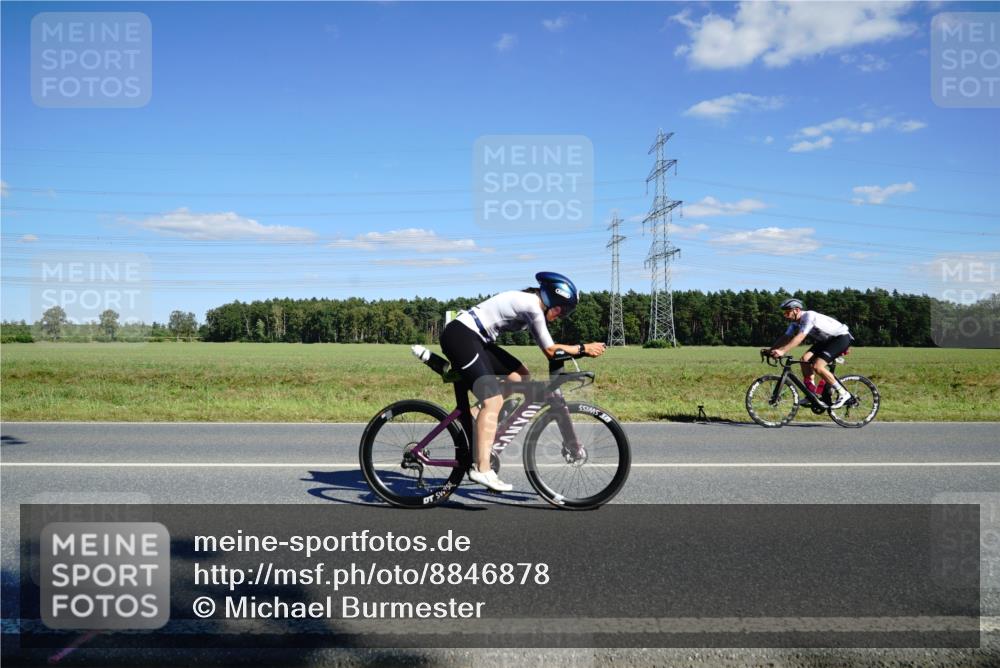 07.09.2025 - 19. Norderstedt Triathlon Michael Burmester http://msf.ph/oto/8846878 07.09.2025 15:17:28 Radfahren 396, 407, 445, 448, 467, 871, 938 meine-sportfotos.de