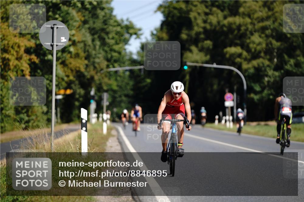07.09.2025 - 19. Norderstedt Triathlon Michael Burmester http://msf.ph/oto/8846895 07.09.2025 11:23:27 Radfahren 1163 meine-sportfotos.de