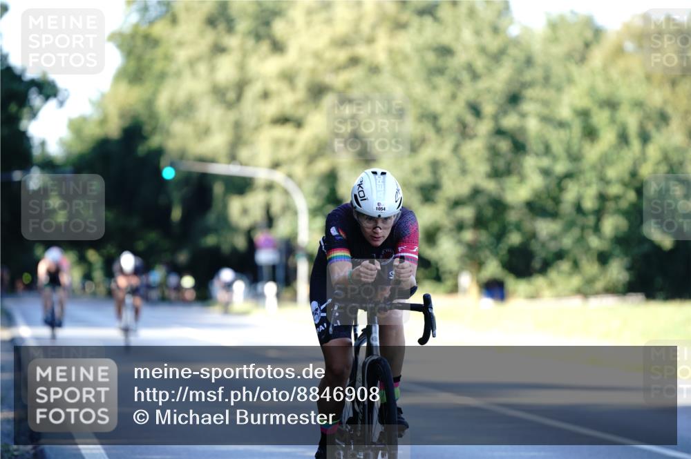 07.09.2025 - 19. Norderstedt Triathlon Michael Burmester http://msf.ph/oto/8846908 07.09.2025 16:12:21 Radfahren 1054, 1105 meine-sportfotos.de