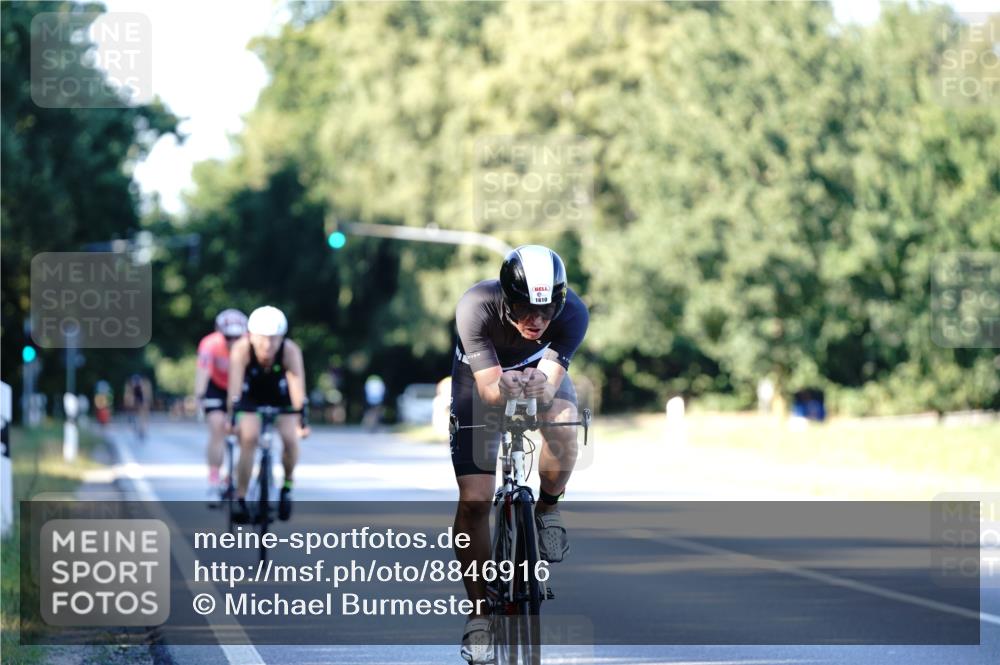 07.09.2025 - 19. Norderstedt Triathlon Michael Burmester http://msf.ph/oto/8846916 07.09.2025 16:12:25 Radfahren 1054, 1533, 1610 meine-sportfotos.de
