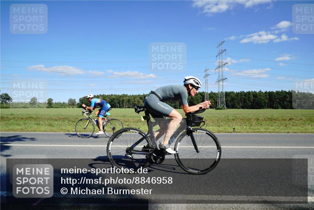 07.09.2025 - 19. Norderstedt Triathlon Michael Burmester http://msf.ph/oto/8846958 07.09.2025 15:19:06 Radfahren 1508 meine-sportfotos.de