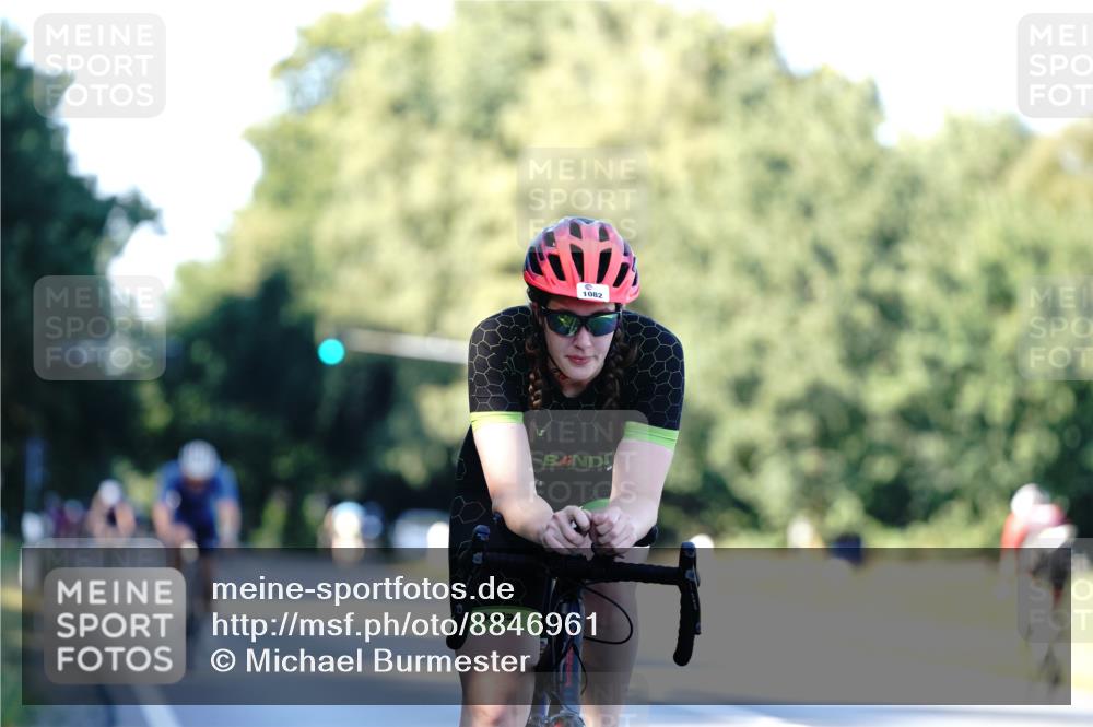 07.09.2025 - 19. Norderstedt Triathlon Michael Burmester http://msf.ph/oto/8846961 07.09.2025 16:13:09 Radfahren 885, 947, 1059, 1082 meine-sportfotos.de