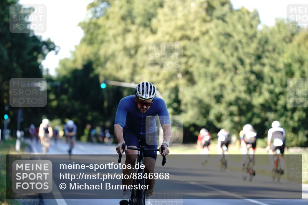 07.09.2025 - 19. Norderstedt Triathlon Michael Burmester http://msf.ph/oto/8846968 07.09.2025 16:13:12 Radfahren 947, 1082 meine-sportfotos.de