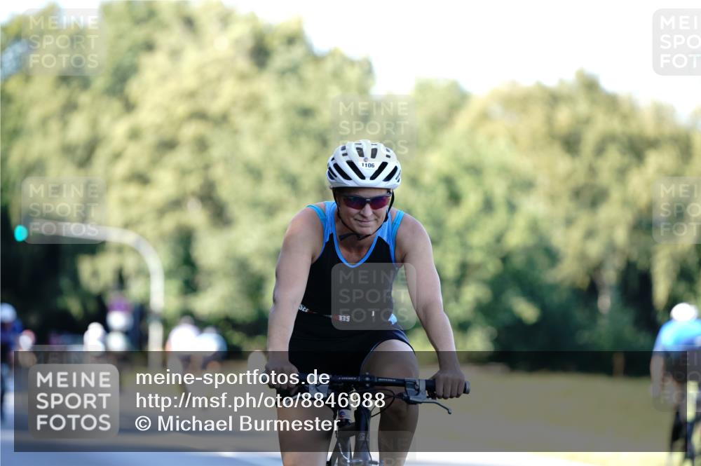 07.09.2025 - 19. Norderstedt Triathlon Michael Burmester http://msf.ph/oto/8846988 07.09.2025 16:13:20 Radfahren 1106, 1476 meine-sportfotos.de