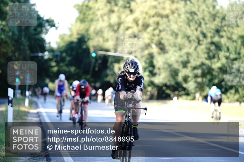 07.09.2025 - 19. Norderstedt Triathlon Michael Burmester http://msf.ph/oto/8846995 07.09.2025 16:13:23 Radfahren 1050, 1060, 1076, 1090, 1106 meine-sportfotos.de