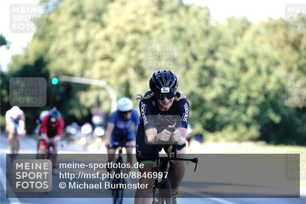 07.09.2025 - 19. Norderstedt Triathlon Michael Burmester http://msf.ph/oto/8846997 07.09.2025 16:13:23 Radfahren 1050, 1060, 1076, 1090, 1106 meine-sportfotos.de